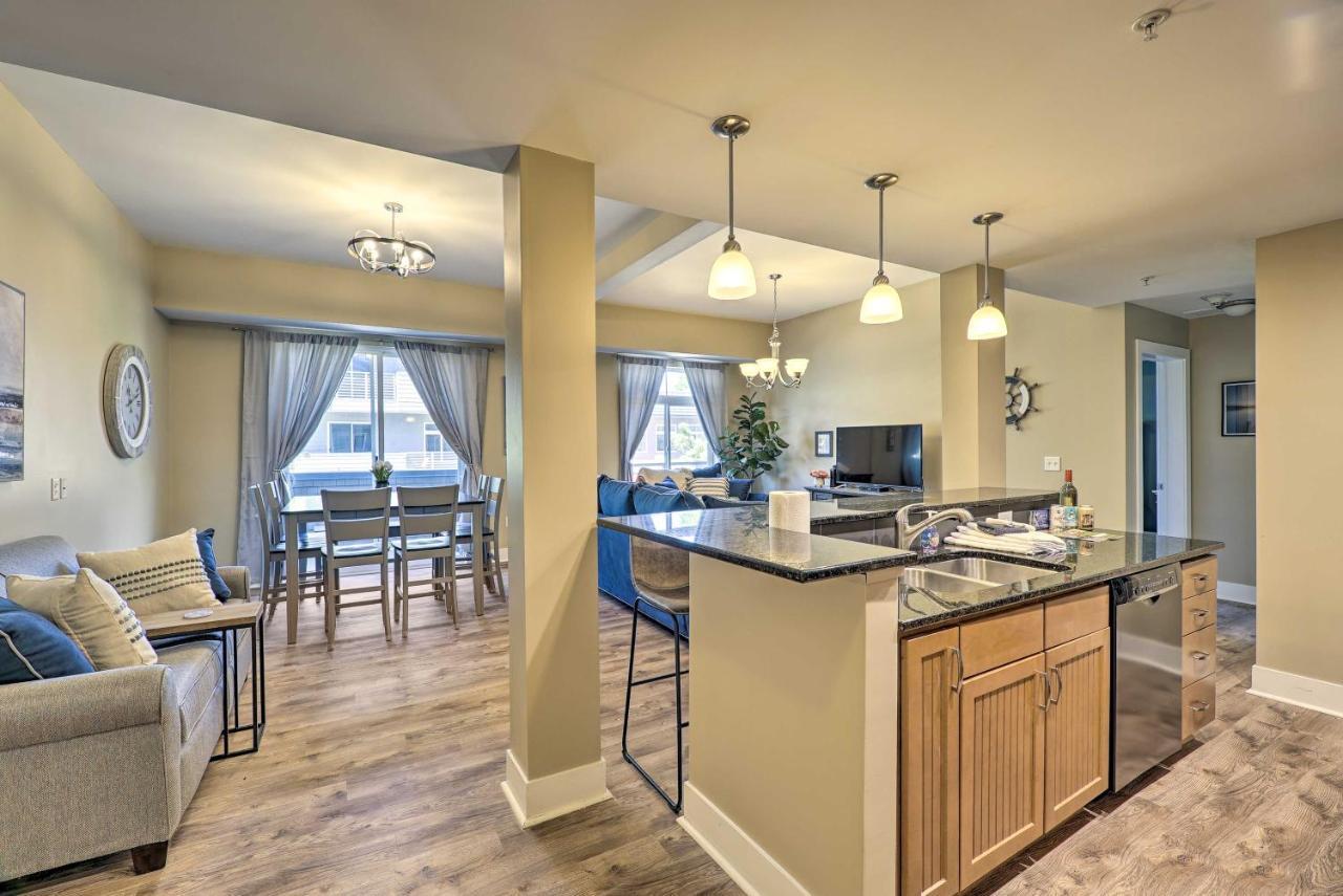Grand Haven Condo - Walk To Nearby Hot Spots! Exterior foto
